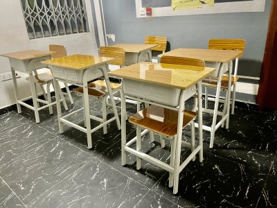 Mono Desk